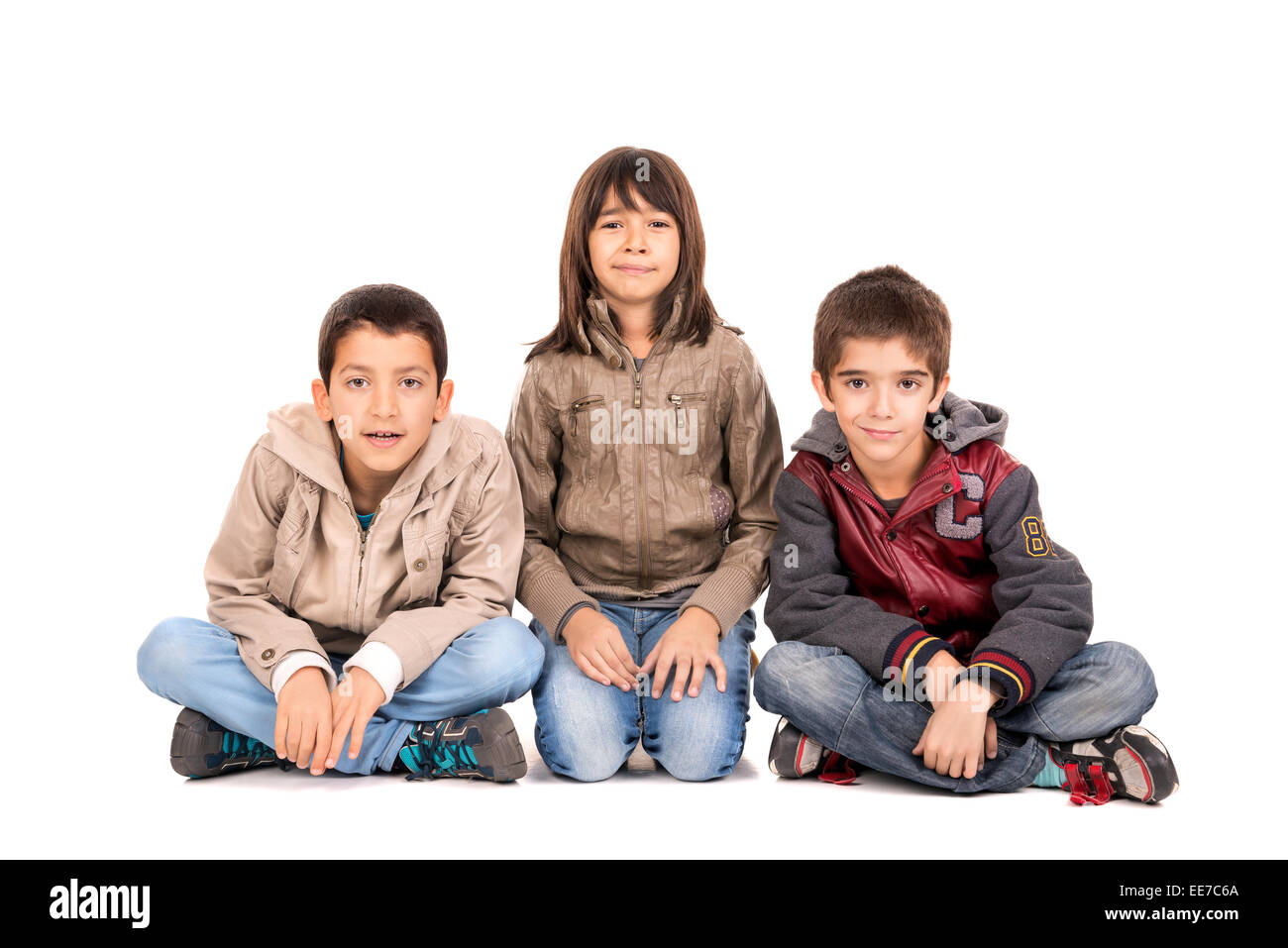 Gruppe von Kindern posiert isoliert in weiß Stockfoto