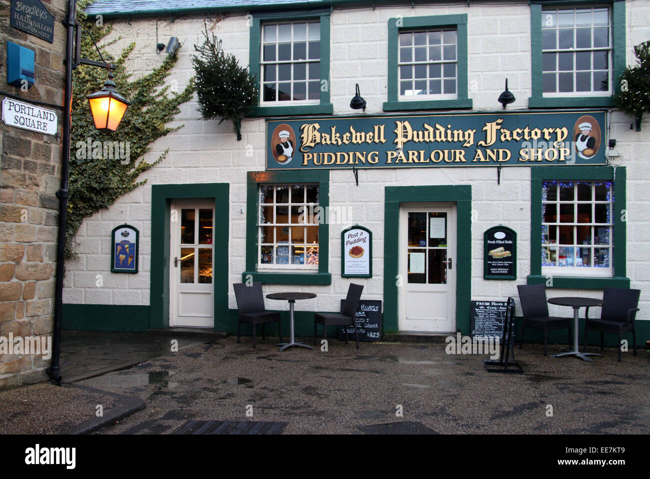 Bakewell Pudding Fabrik im Herzen des Peak District National Park zu Weihnachten Stockfoto