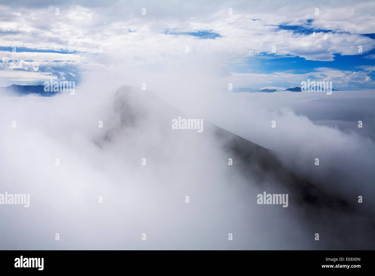 El Pico Norte oder The North Peak der Cerro De La Silla über Monterrey Mexiko. Stockfoto