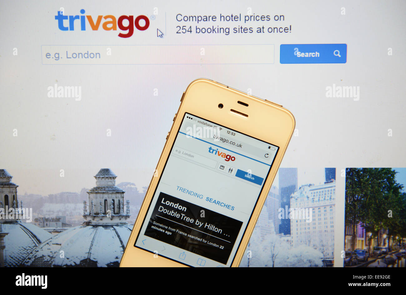Trivago Website und IPhone Stockfoto