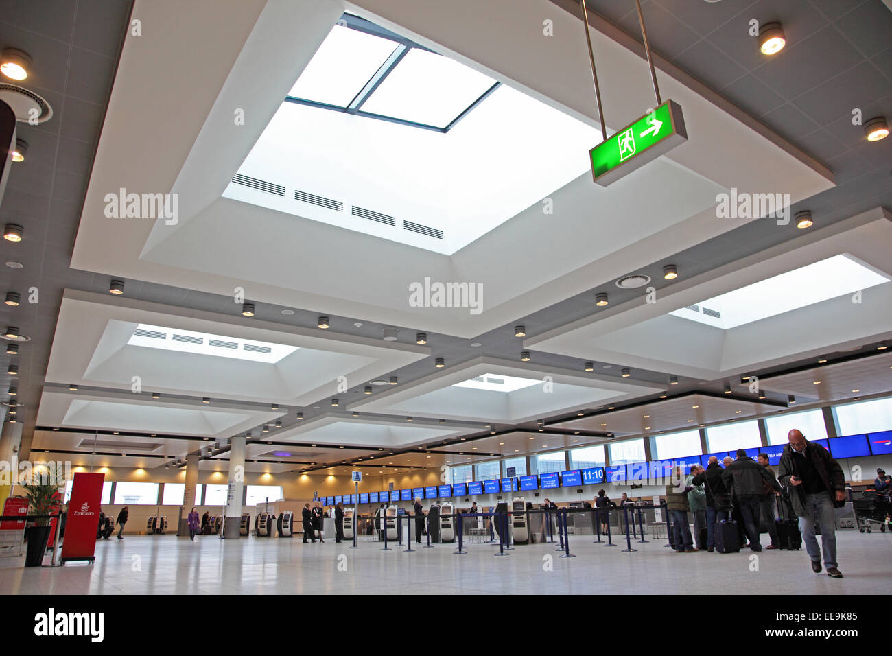 British Airways Check-in Bereich an London Gatwick Flughafenterminal Nord Stockfoto