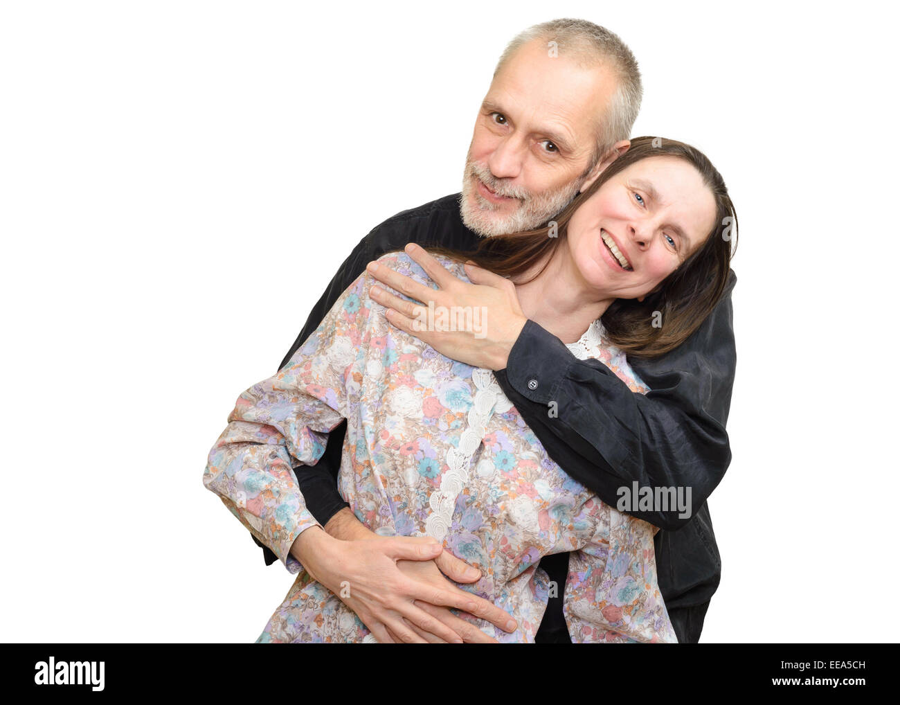 Glücklich Erwachsenen Mann und Frau Lächeln für S. Valentin Tag oder ein Jubiläum und umarmen einander. Isoliert auf weißem Hintergrund. Stockfoto