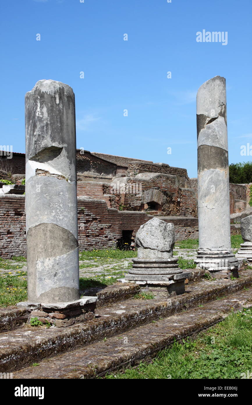 Hafen Im Antiken Rom 5 Buchstaben Römische ruinen in ostia antica -Fotos und -Bildmaterial in hoher