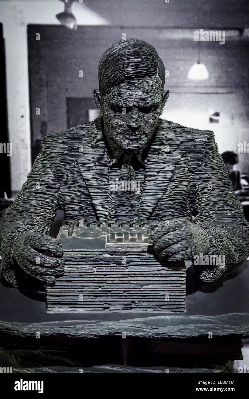 Alan Turing. Ein Schiefer Statue von Stephen Kettle in Bletchley Park Stockfoto