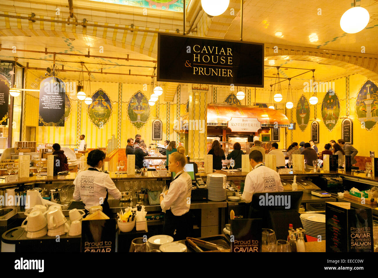 Harrods Interior Stockfotos & Harrods Interior Bilder - Alamy Harrods Interior Stockfotos & Harrods Interior Bilder - Alamy