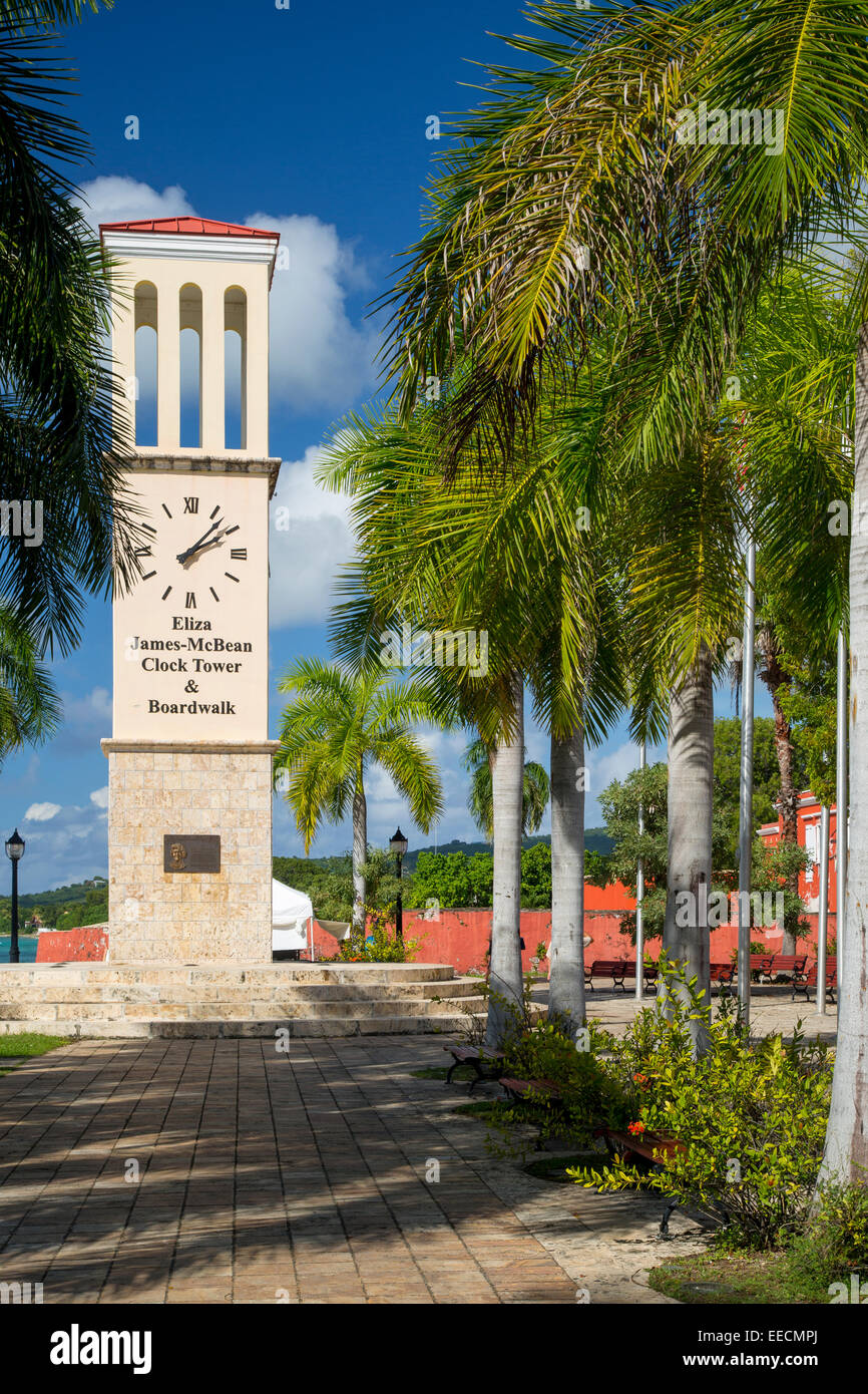 Eliza James McBean Uhrturm & Boardwalk, Frederiksted, St. Croix, Amerikanische Jungferninseln Stockfoto