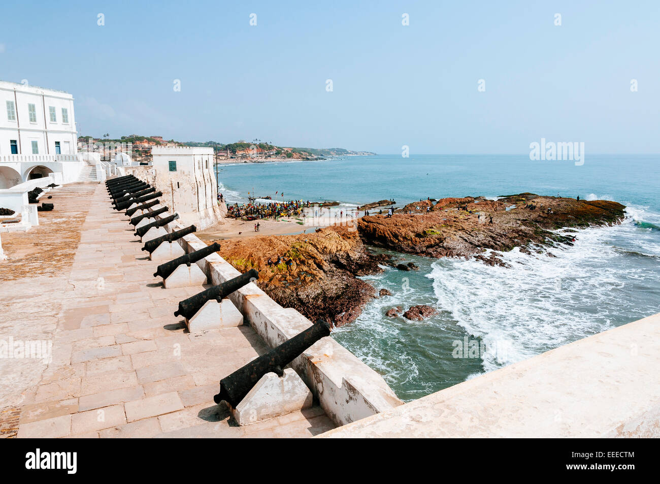 Kanone Kugeln in Cape Coast Castle, Ghana. Stockfoto