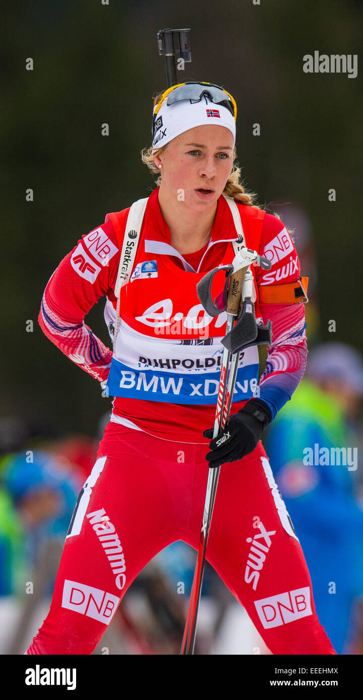 Ruhpolding, Deutschland. 16. Januar 2015. Tiril Eckhoff Norwegens in Aktion während der 7, 5 km Frauen-Sprint-Rennen während der Biathlon-Weltcup in der Chiemgau Arena in Ruhpolding, Deutschland, 16. Januar 2015. Foto: MARC Müller/Dpa/Alamy Live News Stockfoto