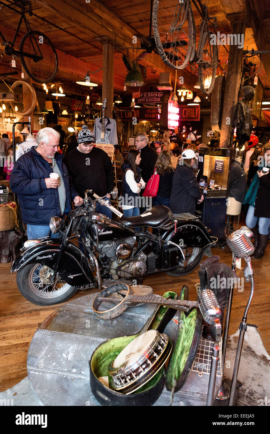 Mike Wolfes antiken Archäologie American Picker speichern im Marathon Village in Nashville, TN. Stockfoto