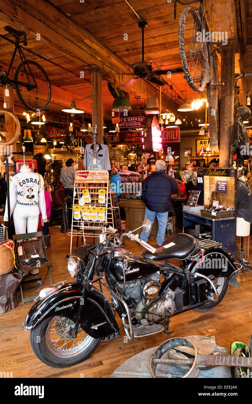 Mike Wolfes antiken Archäologie American Picker speichern im Marathon Village in Nashville, TN. Stockfoto