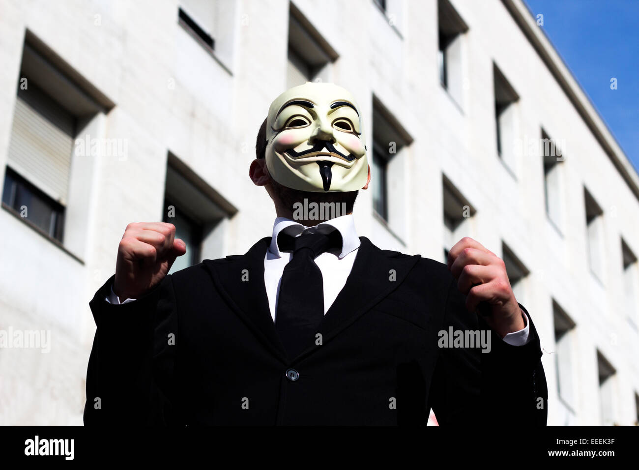 Mann mit Maske nach Rache an den Palast der Arbeit Stockfoto