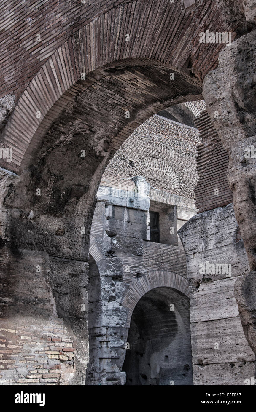 Rom - Januar 7: Kolosseum (Kolosseum) am 7. Januar 2014 Rom, Italien. Das Kolosseum ist ein bedeutendes Denkmal des Altertums und ich Stockfoto