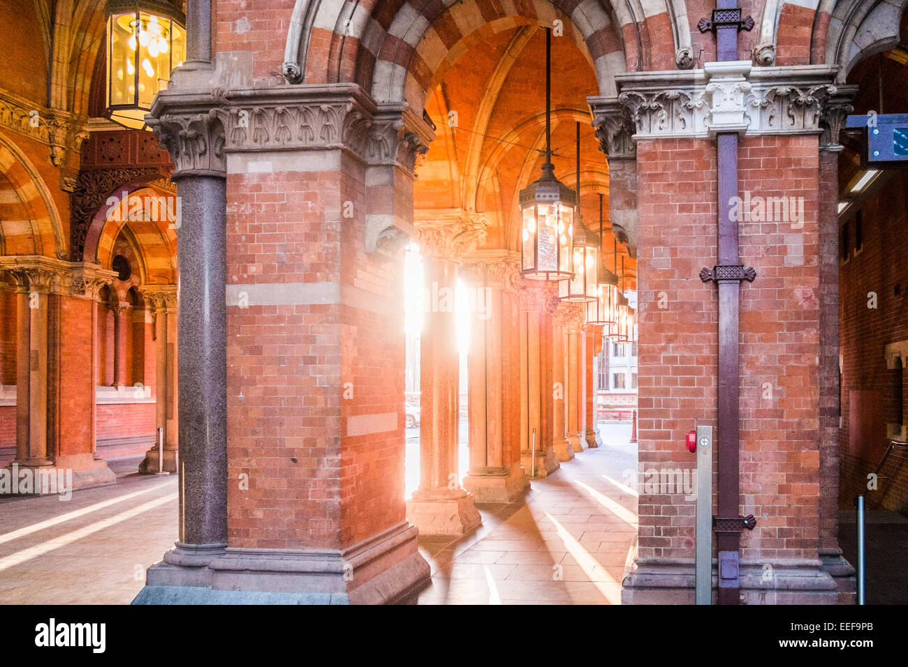 Hl.Pankratius internationalen Bahnhof - London Stockfoto