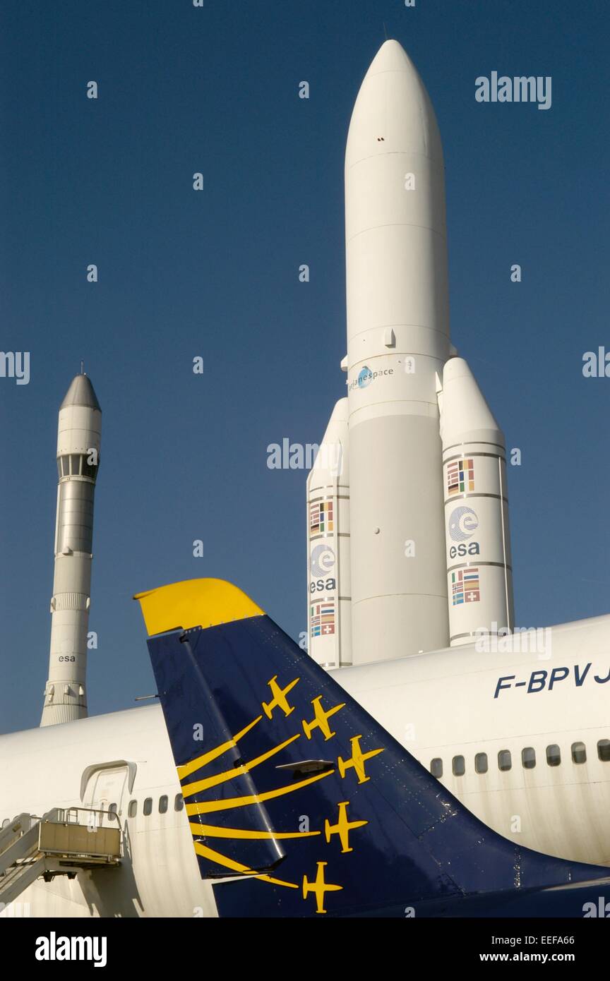 Ariane-Raketen auf Anzeige im Museum der Luftfahrt am Flughafen in Paris Le Bourget Stockfoto