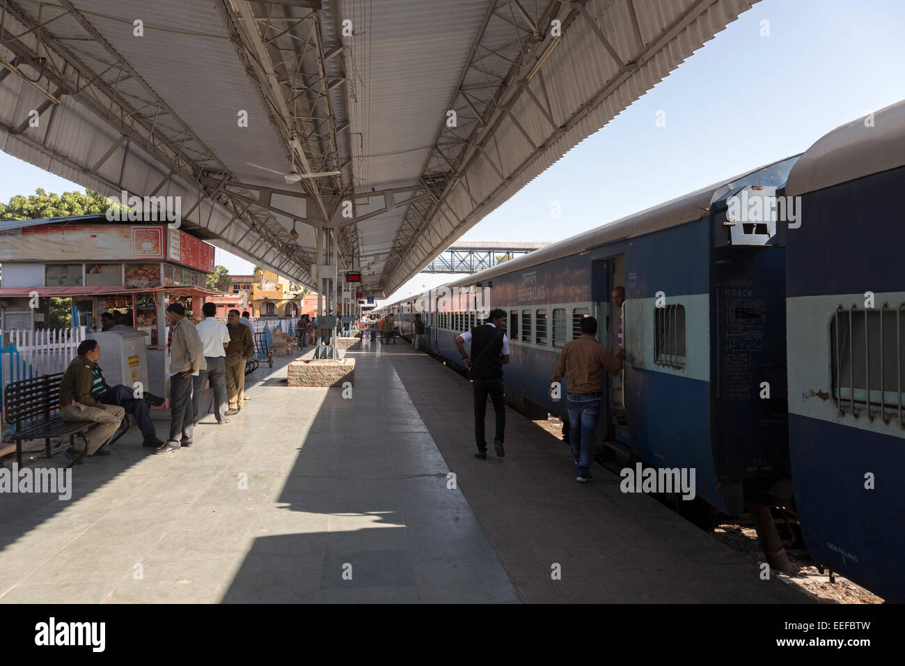 Indien, Rajasthan, Train Station Aktivität Stockfoto