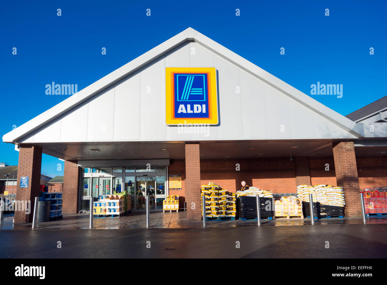 Aldi-Supermarkt in Hereford, Großbritannien. Stockfoto