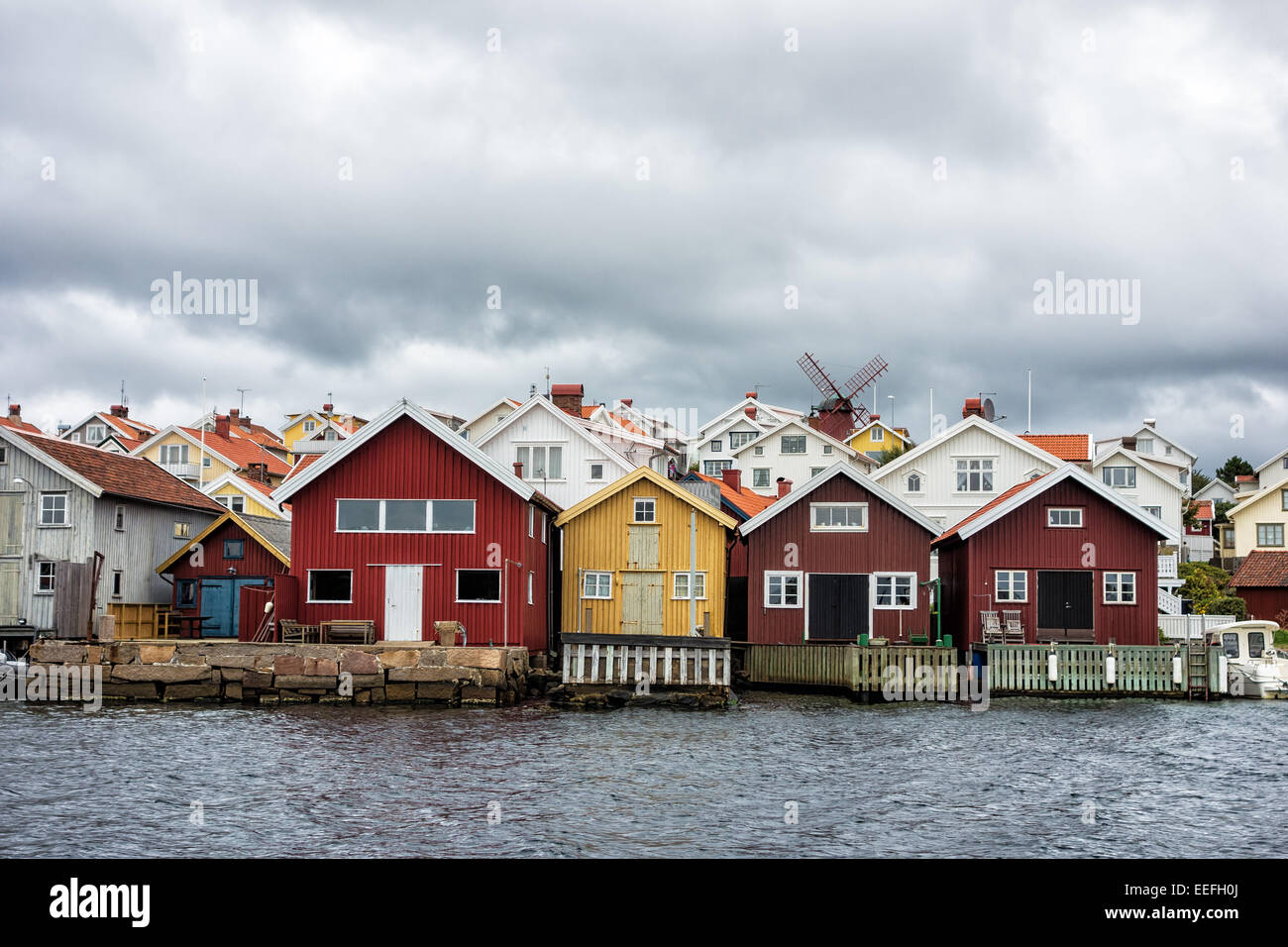 Holzhäuser auf der Insel Orust in Schweden Stockfoto