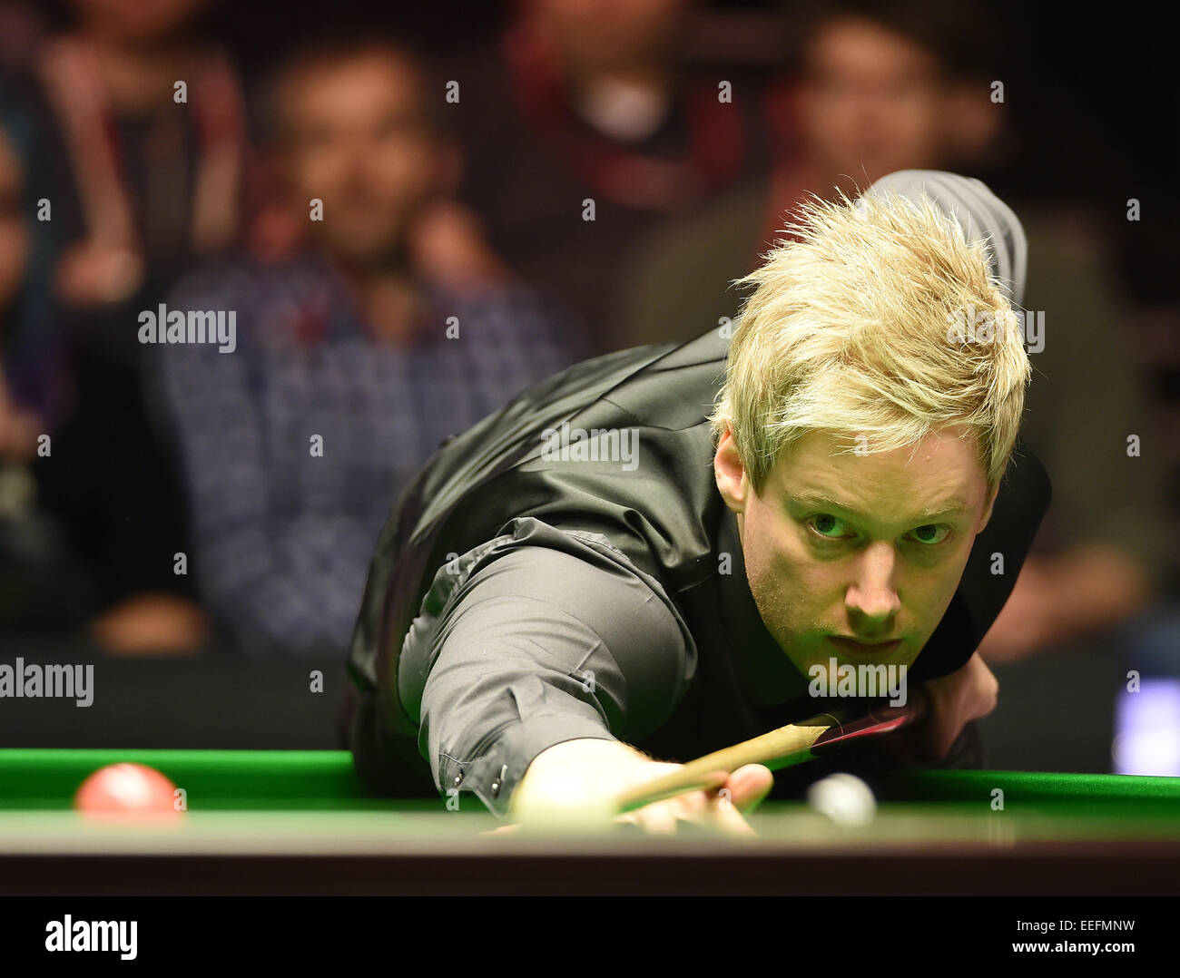 Alexandra Palace, London, UK. 17. Januar 2015. Meister Snooker-Halbfinale. Robertson suchen sehr ruhig Credit: Action Plus Sport/Alamy Live News Stockfoto