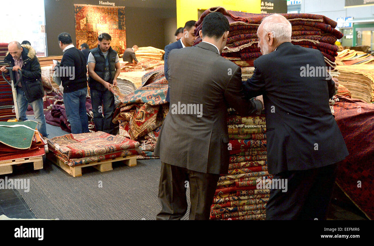 Hannover Deutschland 17 Januar 2015 Orientteppiche Werden In Den Teppich Ausgestellt Messe Domotex In Hannover 17 Januar 2015 1 323 Ausstellern Aus 63 Nationen Prasentieren Trends Und Kreative Designs In Den Bereichen Von