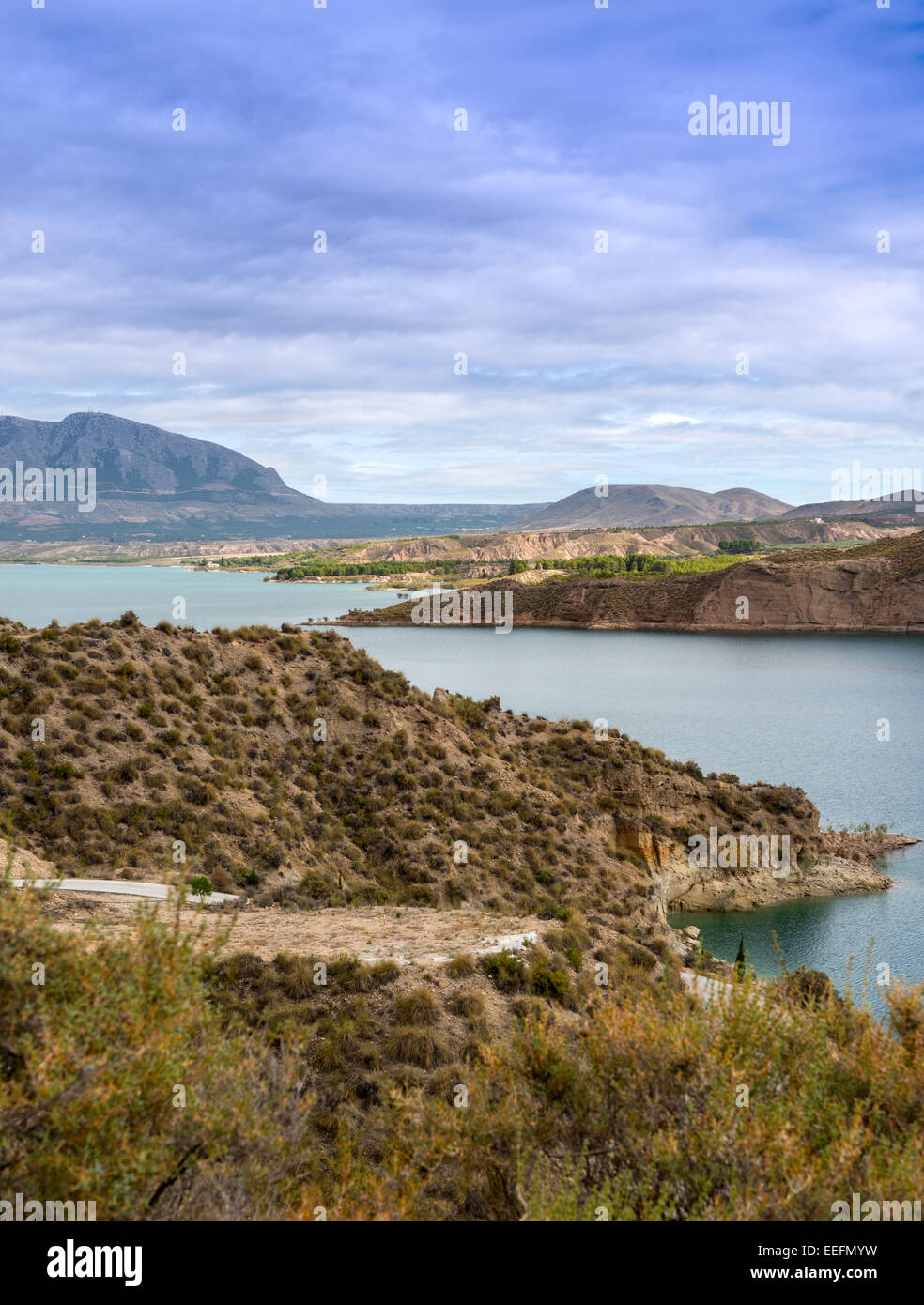 Blick über den See Negratin Granada Provinz Andalusien Spanien Stockfoto