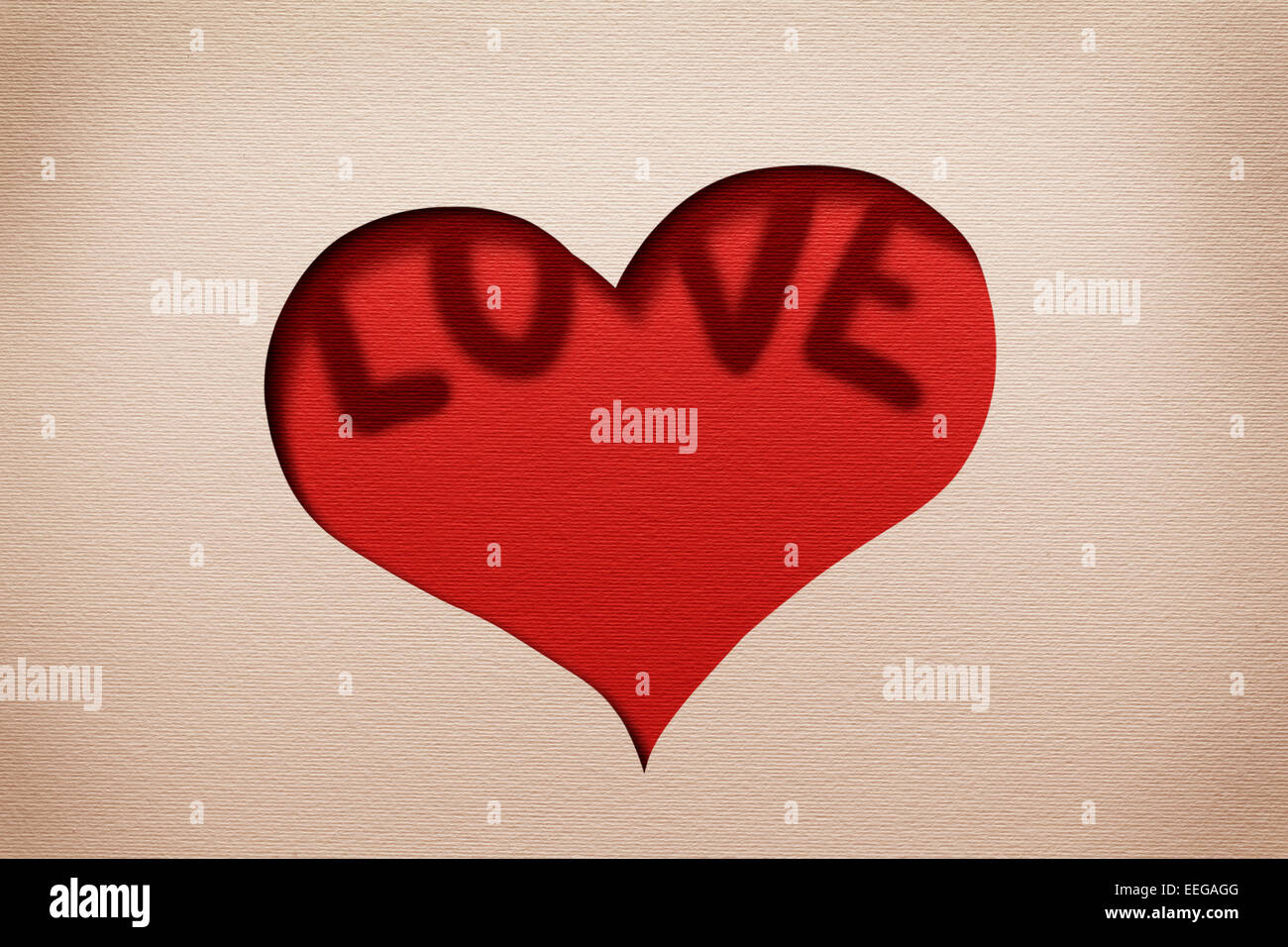 Herz-Ausschnitt in Papier mit dem Wort "Liebe" im Inneren. Kartendesign. Stockfoto
