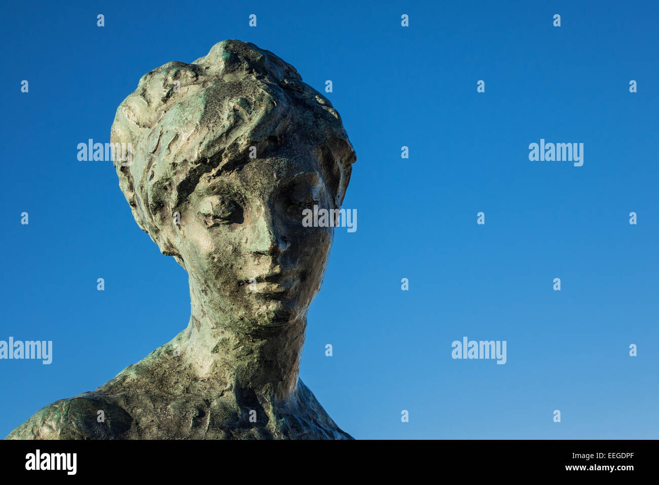 Skulptur mit blauem Himmel. Stockfoto