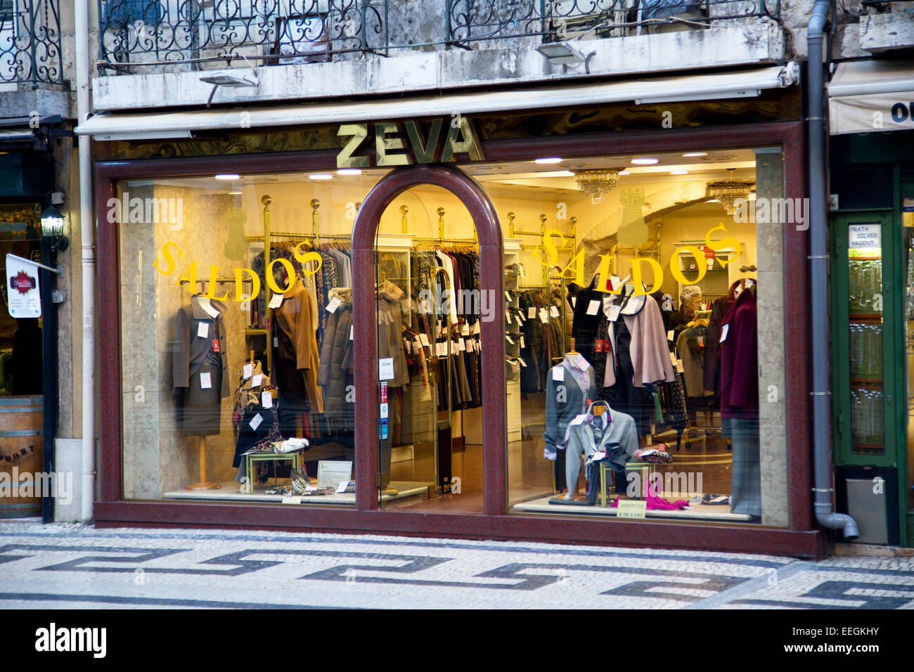 LONDON - 9. Januar: Das Exterieur der Zeva am 9. Januar 2015, in Lissabon, Portugal. ZEvA ist einer der berühmten kleinen b Lissabons Stockfoto