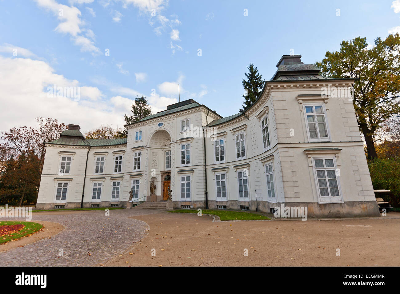 Myslewicki Palast (ca. 1779) im Königlichen Bäder Park von Warschau, Polen. Ehemalige Residenz von Józef Antoni Poniatowski Stockfoto