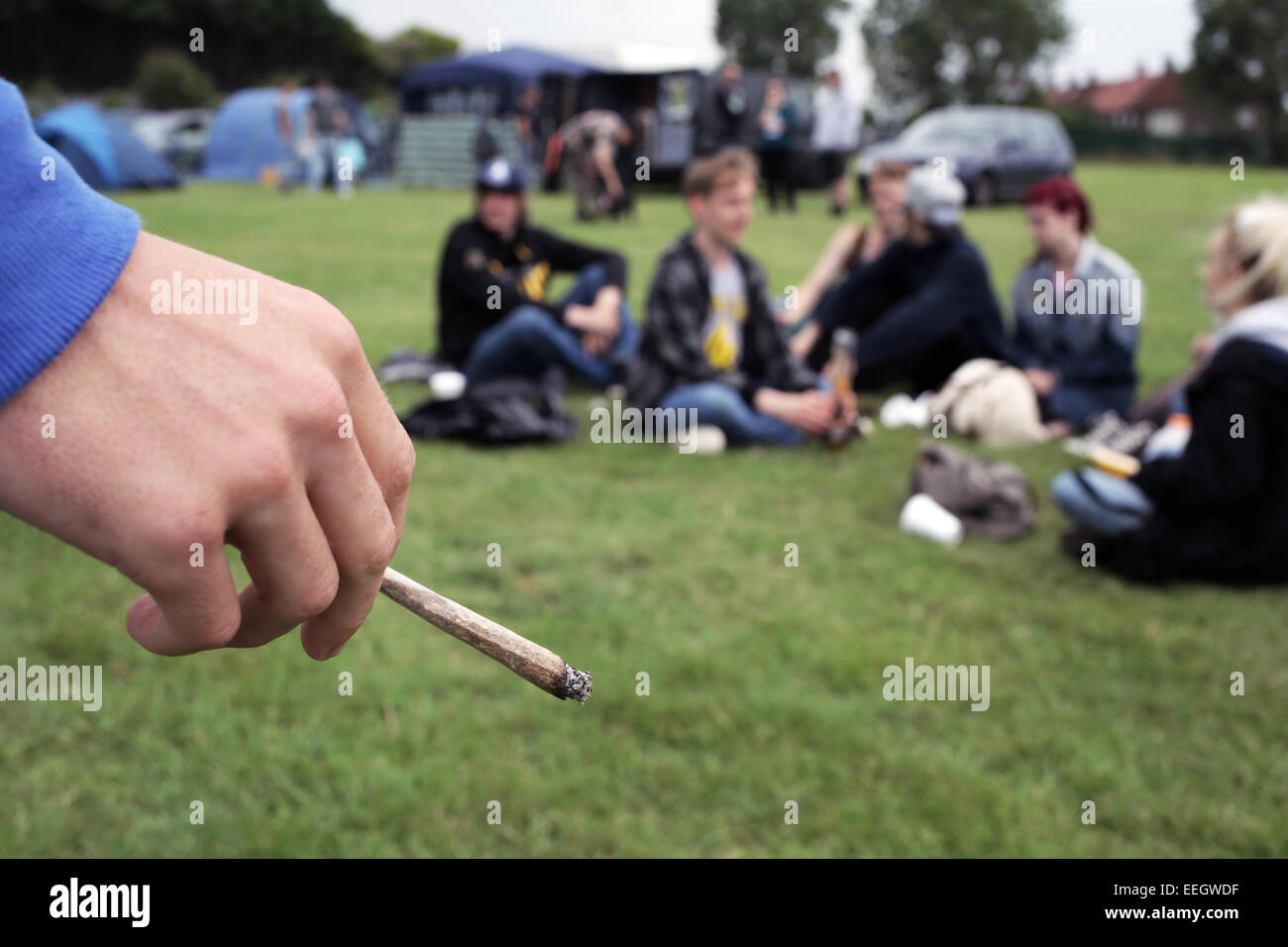 Ein Skunk Cannabis Joint bei einem Pro Legalisierung Festival in Redcar, Teesside, Großbritannien. 20/08/2014. Foto: stuart Boulton/Alamy Stockfoto