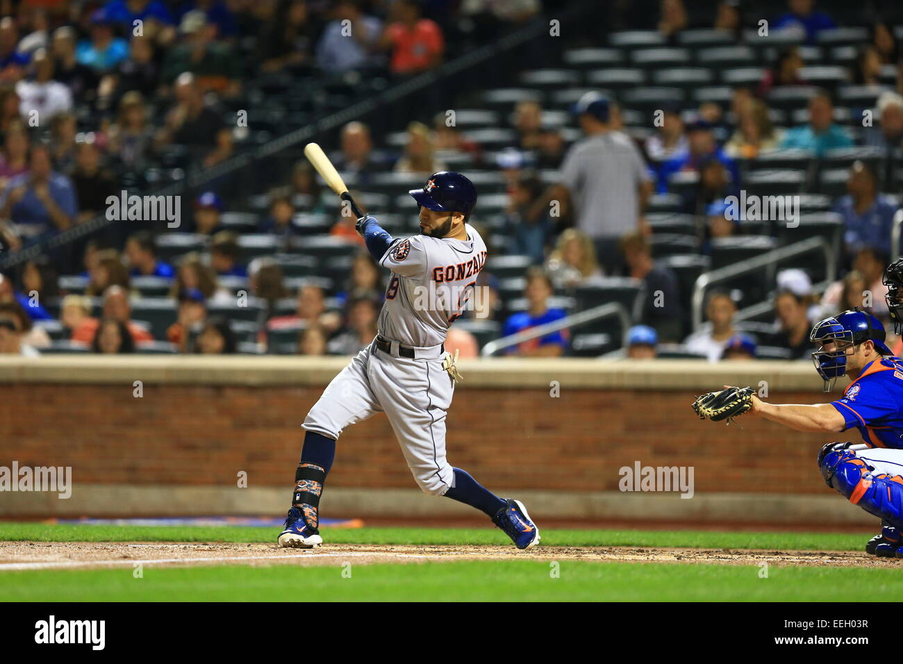 Houston Astros Matt Dominguez (30) verdoppelt im zweiten Inning eines Baseballspiels gegen die New York Mets auf dem Citi Field in Ne Stockfoto