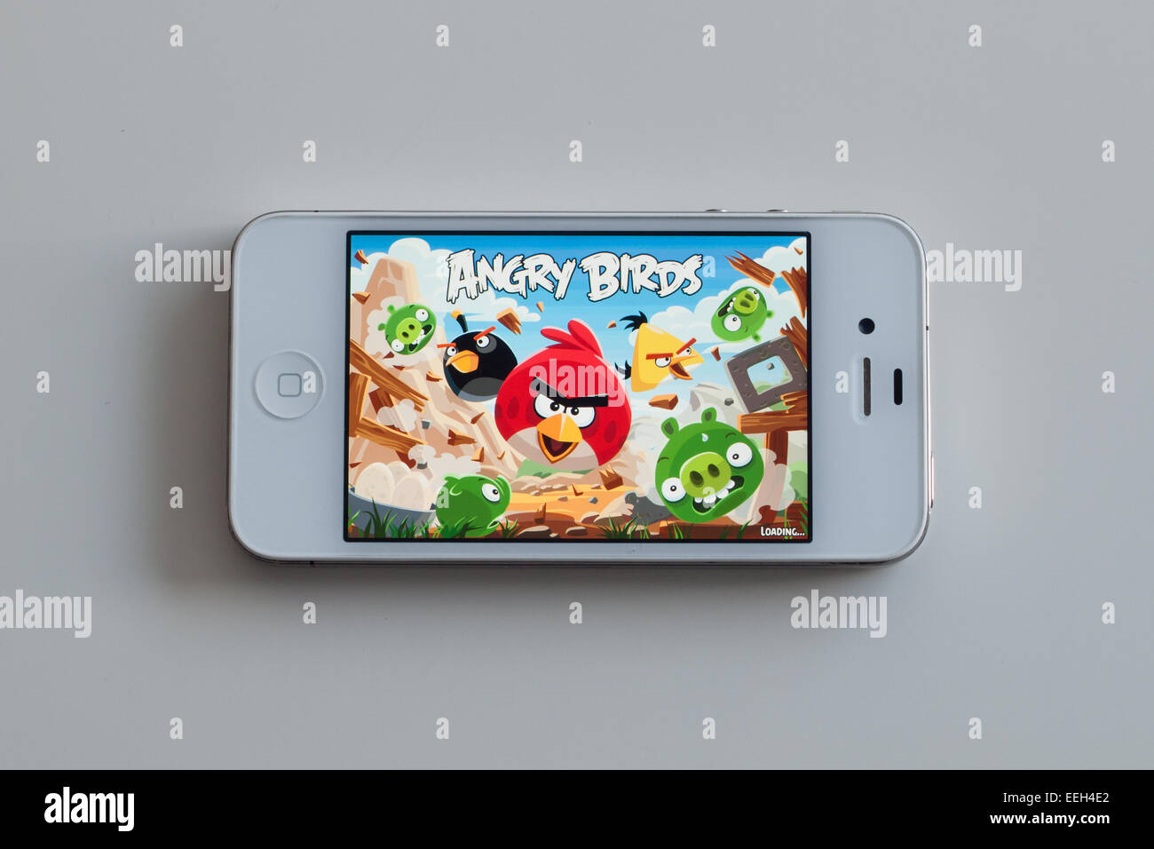 Ein Blick auf den Homescreen von Angry Birds app auf einem weißen Apple iPhone 4. Stockfoto