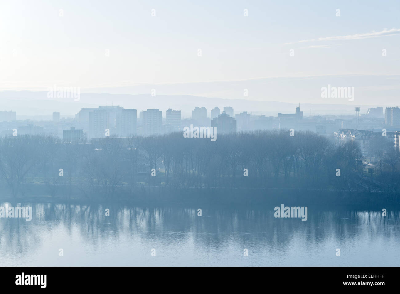 Stadtbild-Linie von Novi Sad, der Hauptstadt der serbischen Provinz Vojvodina Stockfoto