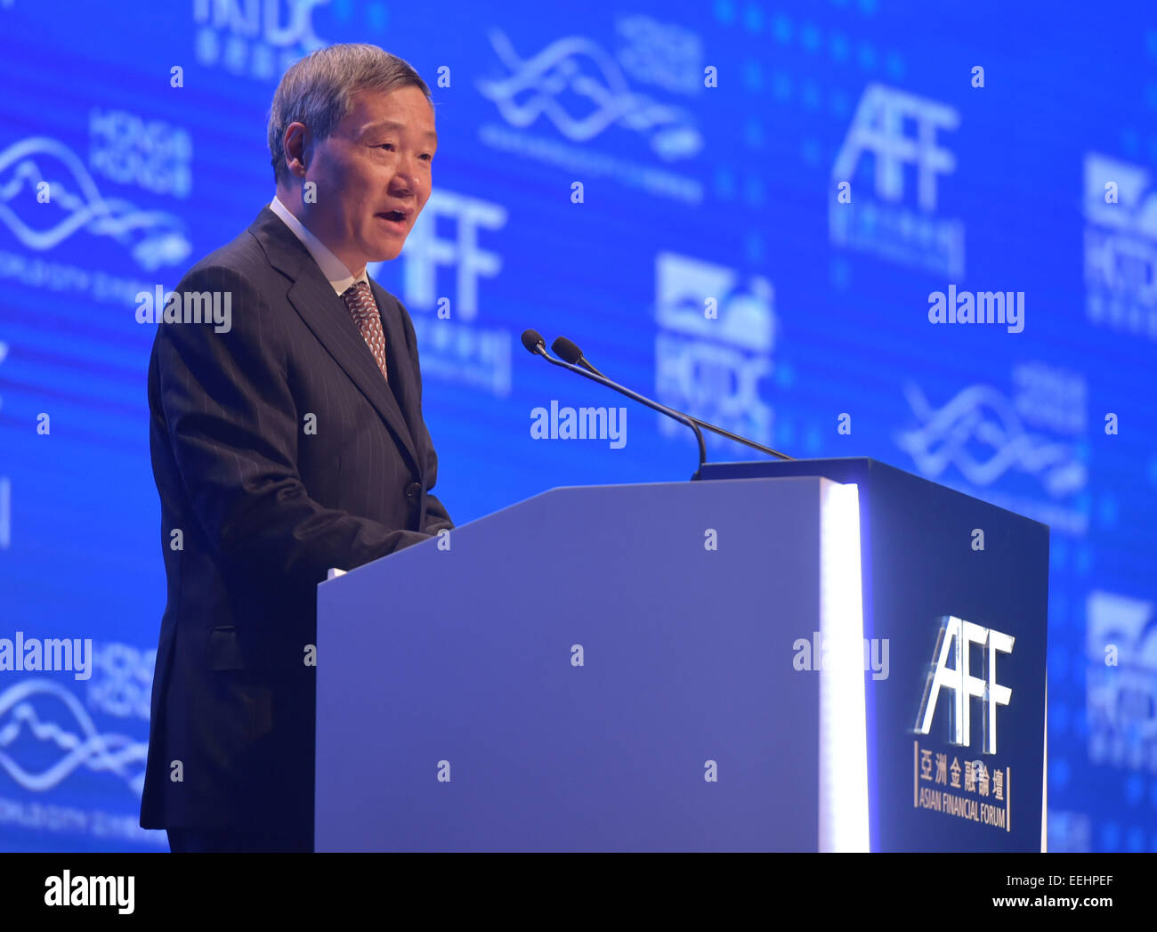 Hong Kong, China. 19. Januar 2015. China Securities Regulatory Kommission (CSRC) Vorsitzender Xiao Gang befasst sich mit der asiatischen Finanzforum 2015 in Hongkong, Südchina, 19. Januar 2015. Bildnachweis: Lui Siu Wai/Xinhua/Alamy Live-Nachrichten Stockfoto