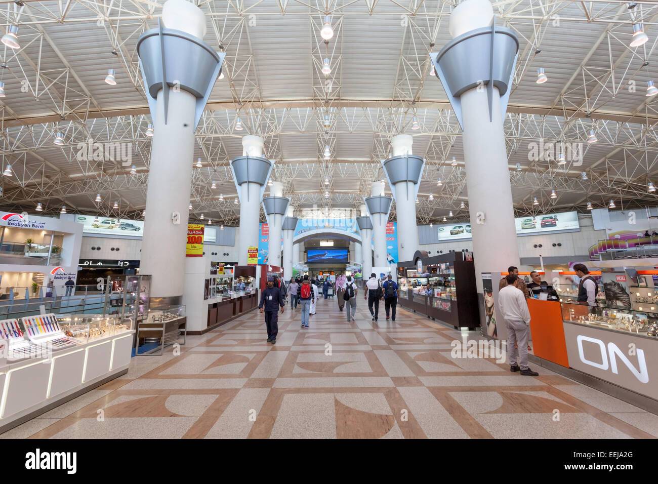 Kuwait Stadt Flughafen Check-In Zone Abflughalle Stockfoto