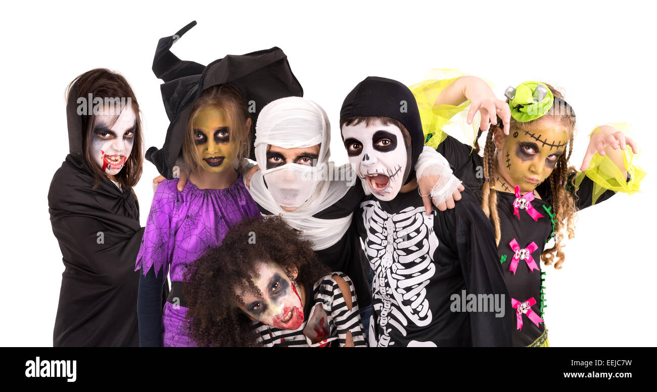 Kinder mit Gesicht malen und Halloween-Kostüme, die isoliert in weiß Stockfoto