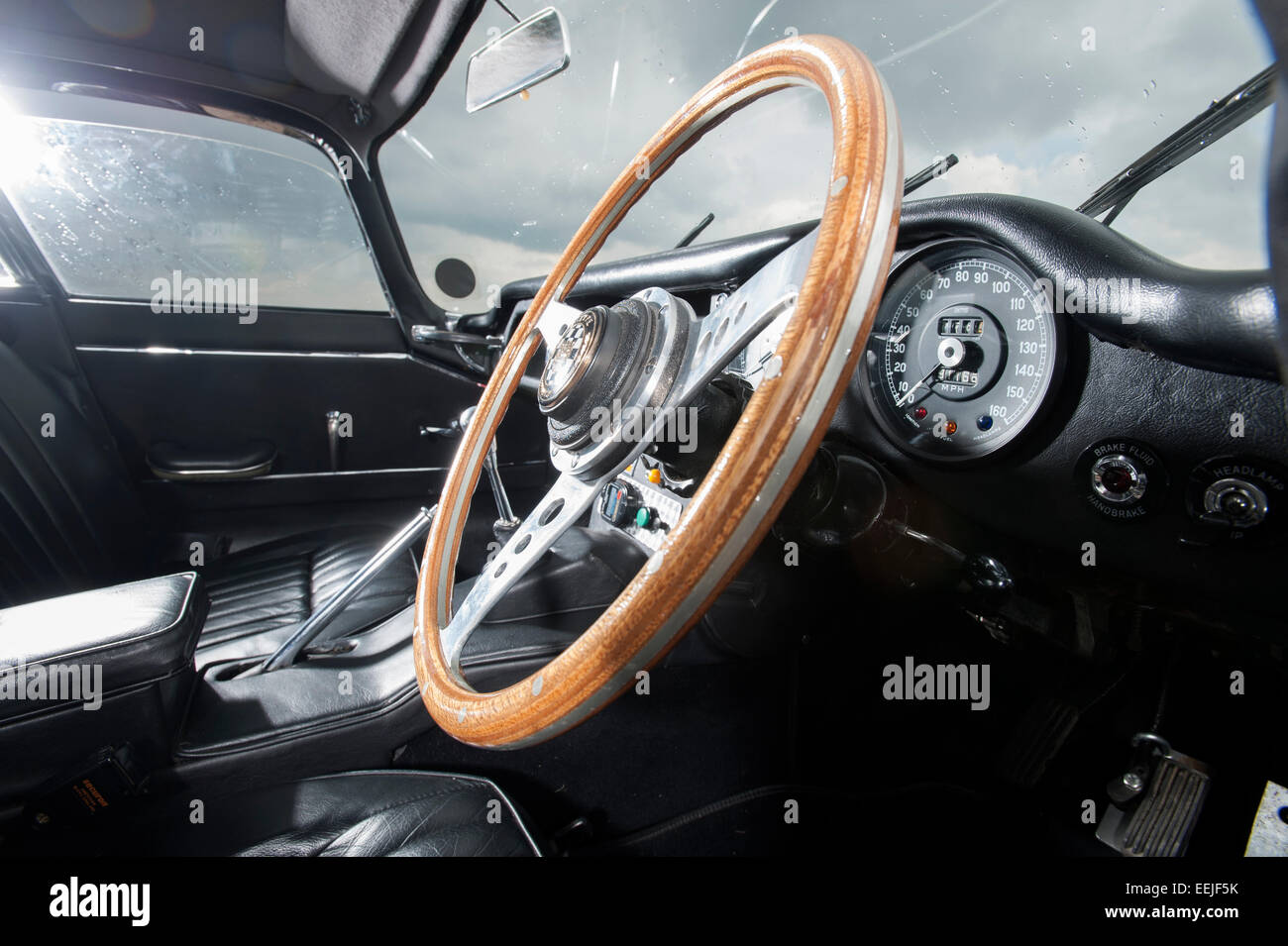 E-Type Jaguar 4.2 Serie 1 (1964-1968) "Das schönste Auto der Welt" British Sports Car Interieur Stockfoto