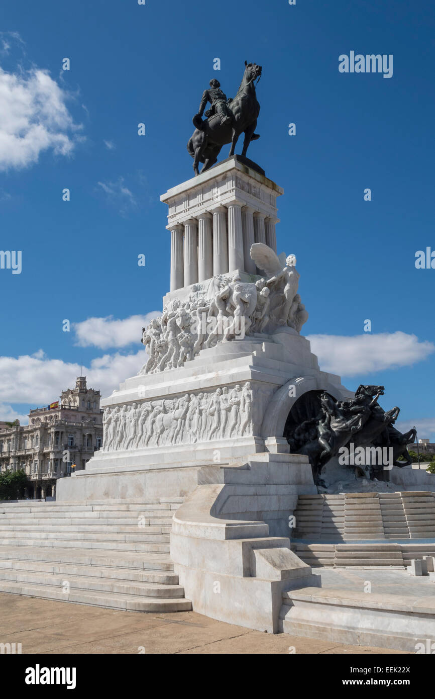 Denkmal für General Maximo Gomez in den Vorplatz des Castillo De San Salvador De La Paunta, Havanna, Kuba. Stockfoto