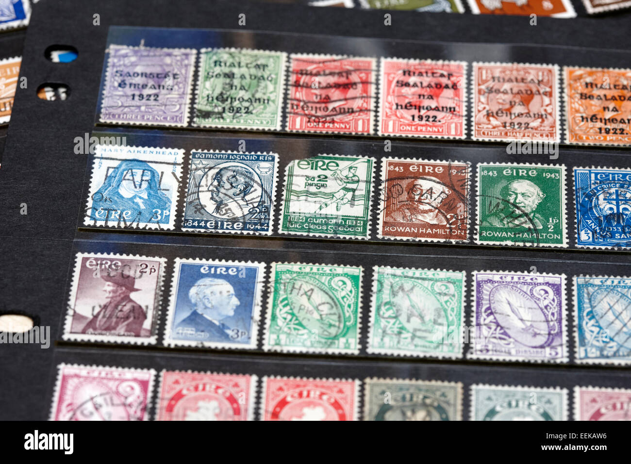 Sammlung von historischen Vintage alte irische Briefmarken Stockfoto
