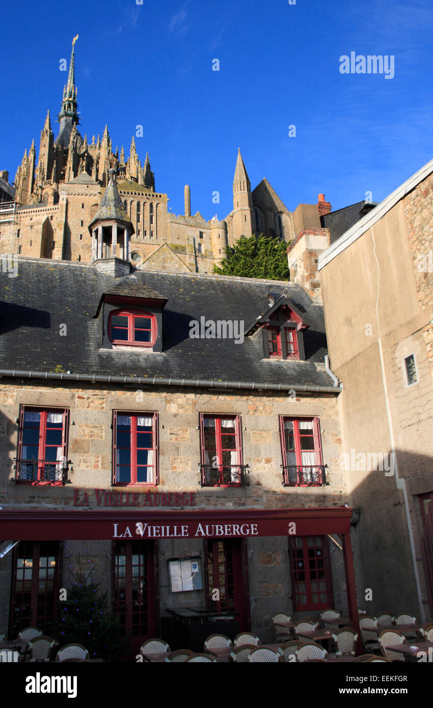 Ein Restaurant am Mont Saint-Michel in der Normandie, Frankreich Stockfoto