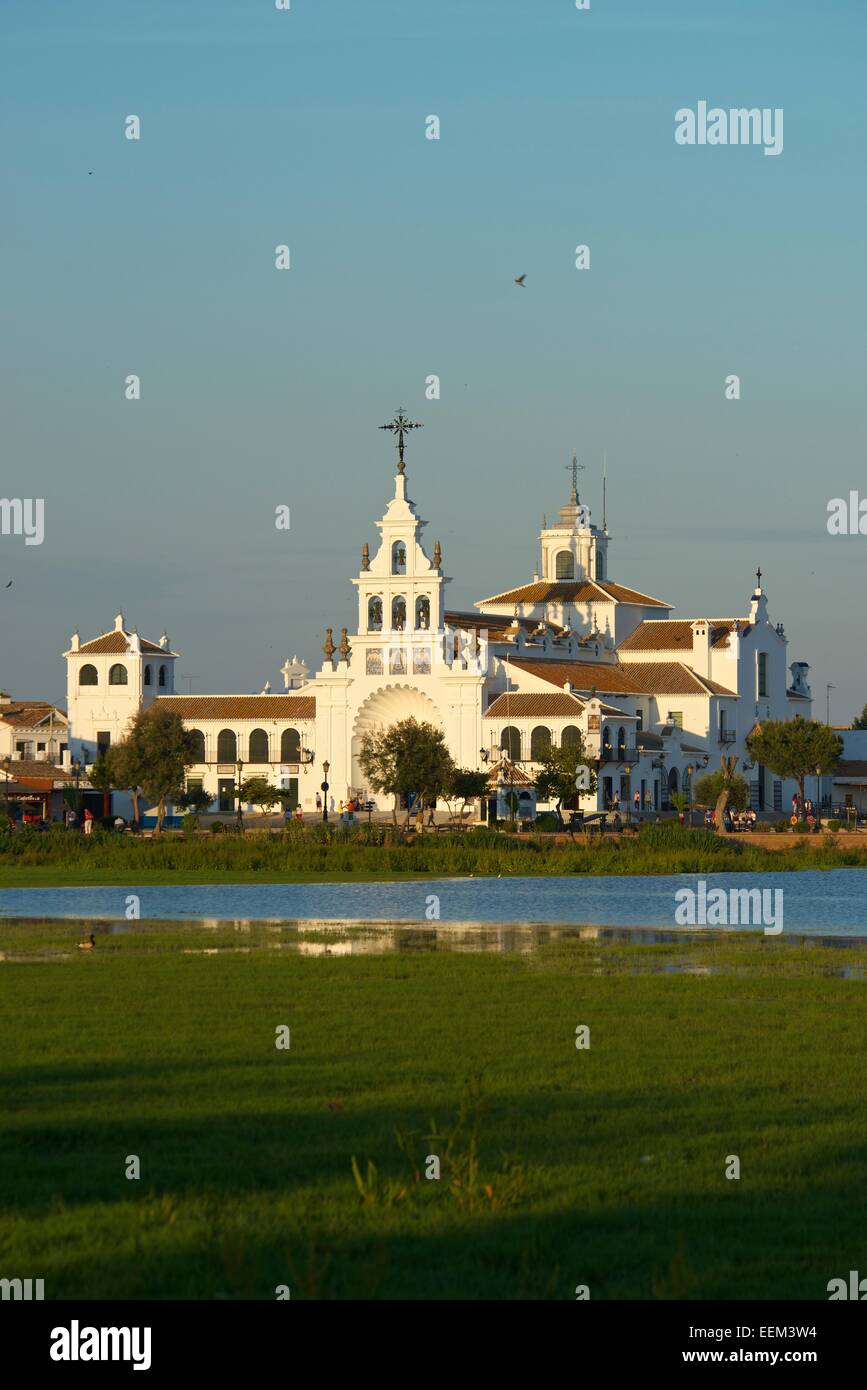 Einsiedelei von El Rocío in der Lagune der Doñana Nationalpark, El Rocio, Costa De La Luz, Andalusien, Spanien Stockfoto