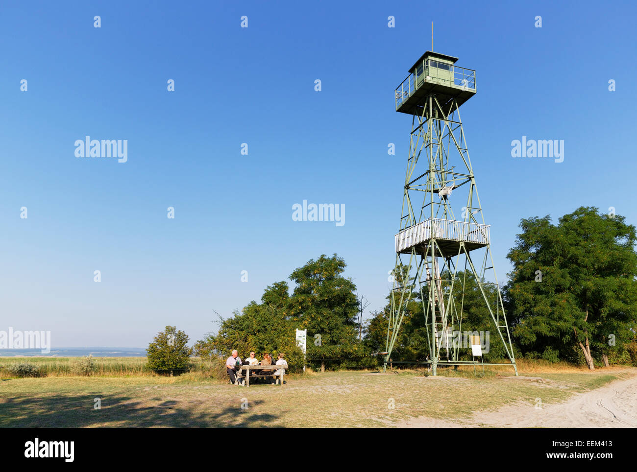 Ehemalige Grenze Wachturm am National Park Neusiedler See, Seewinkel, nördlichen Burgenland, Illmitz, Burgenland, Österreich Stockfoto