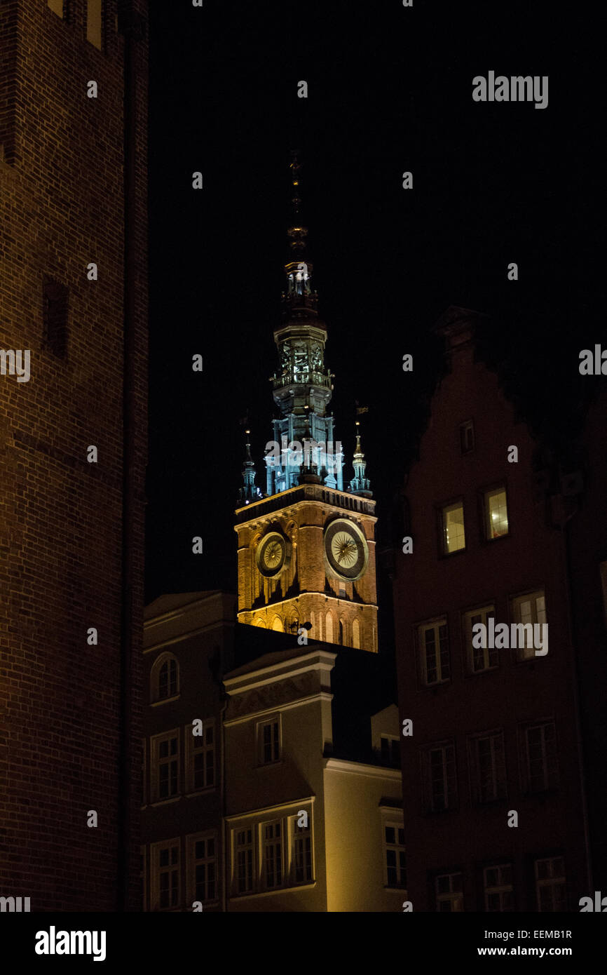 Clock Tower Rathaus In Danzig in der Nacht Stockfoto