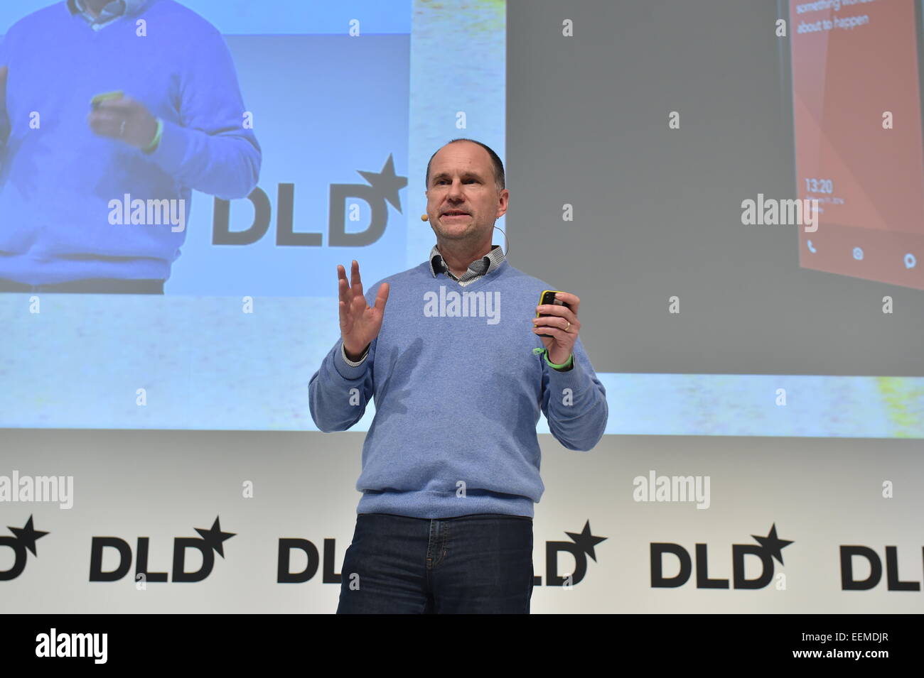 München/Deutschland - Januar 19: Albert Wenger (Union Square Ventures) spricht auf dem Podium bei der DLD15 (Digital-Life-Design) Konferenz im HVB Forum am 19. Januar 2015 in München. DLD ist ein globales Netzwerk von Innovation, Digitalisierung, Wissenschaft und Kultur, die Wirtschaft, kreativen und sozialen Führer, Meinungsbildnern und Einflussfaktoren für Crossover Unterhaltung und Inspiration verbindet. (Foto: picture Alliance / Kai-Uwe Wärner) / picture Alliance Stockfoto