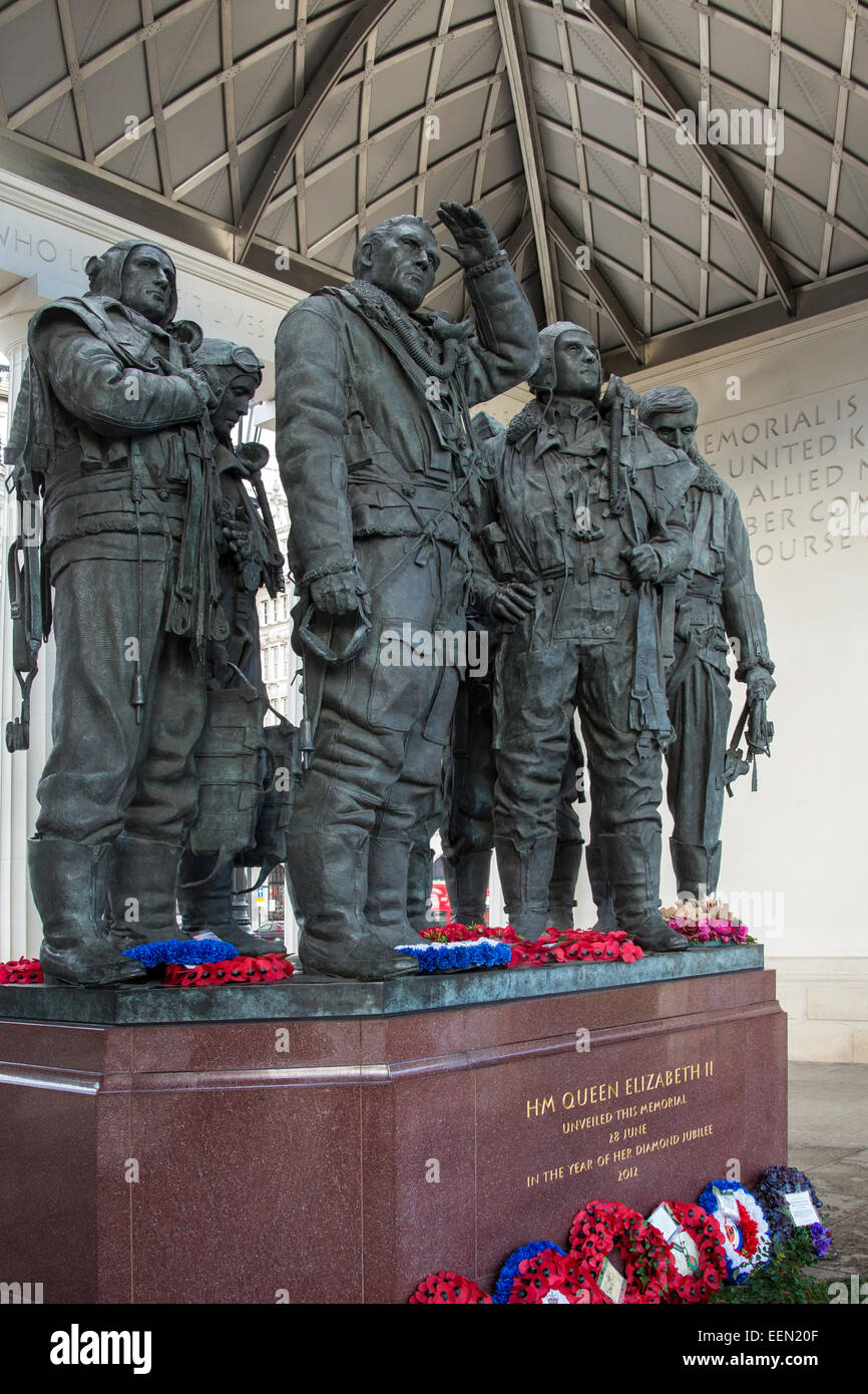 Die Royal Air Force Bomber Command Memorial ist eine Gedenkstätte im Green Park in London, England. Stockfoto