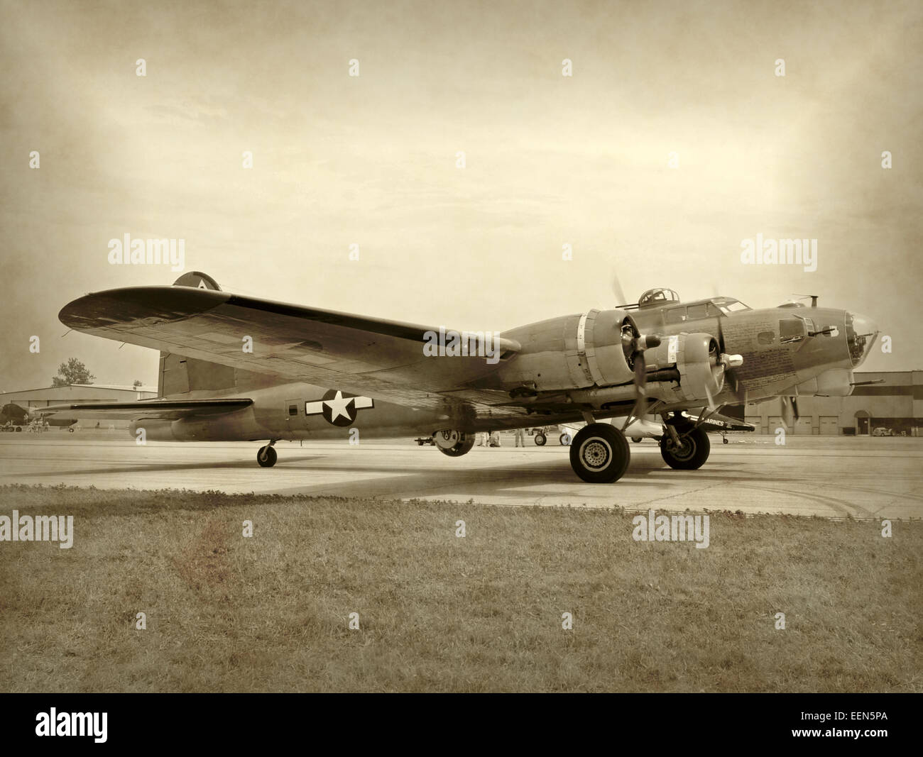 Alten WW2 Ära Bomber Vorbereitung für den Start b-17 Flying Fortress Stockfoto
