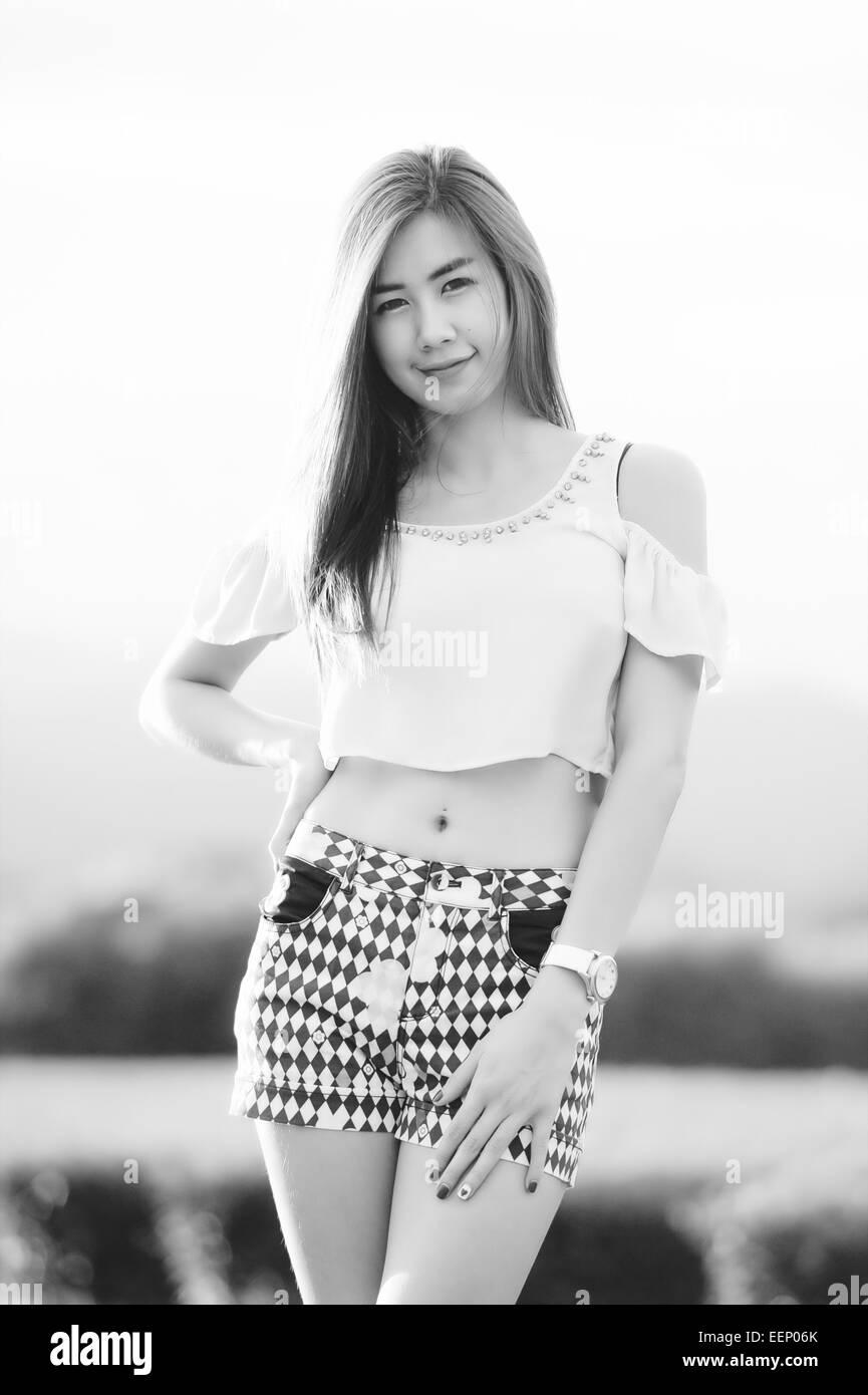 schwarz / weiß Porträt Thai schöne Mädchen im freien Stockfoto