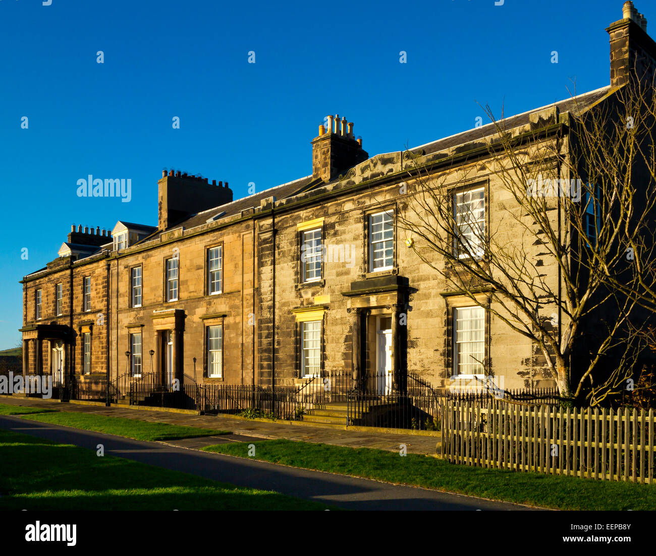 Traditionelle georgische Reihenhaus Häuser bei Berwick nach Tweed Northumberland England UK nahe der Mündung des Flusses Tweed Stockfoto