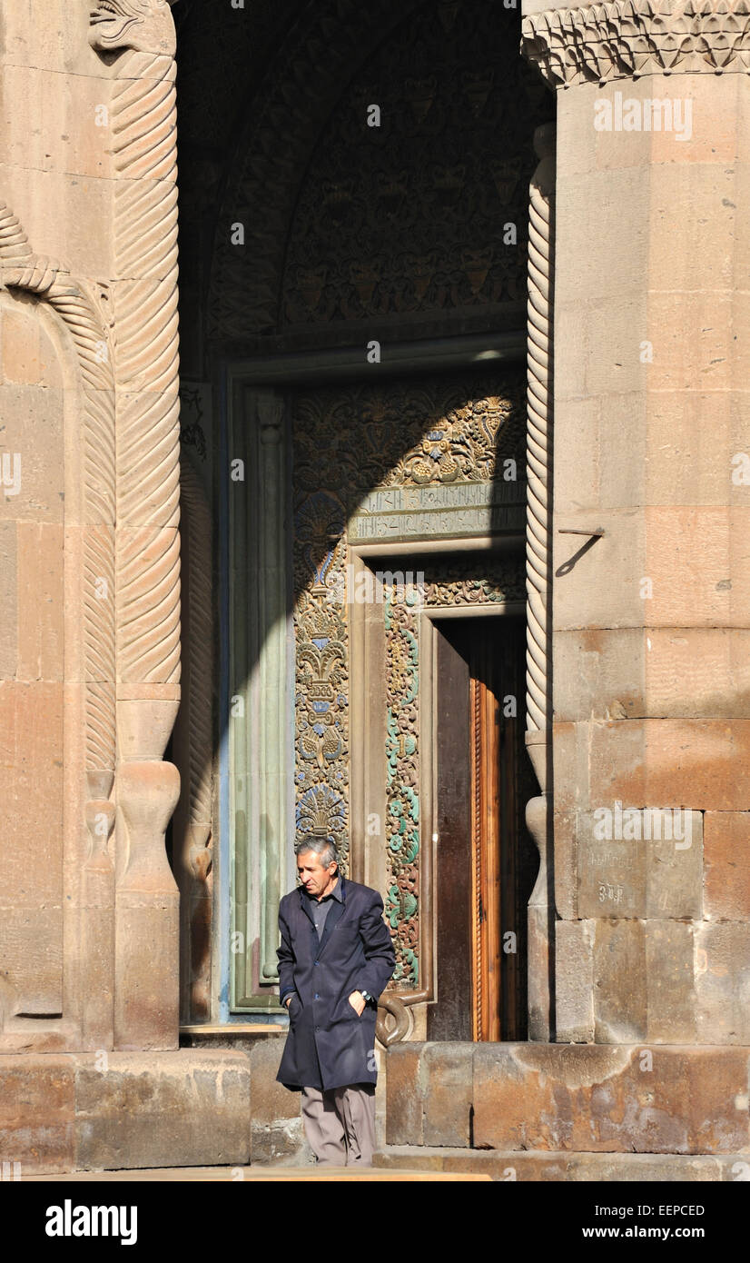 Eingang zum Etchmiadzin Kathedrale, Vagharshapat, Armenien Stockfoto