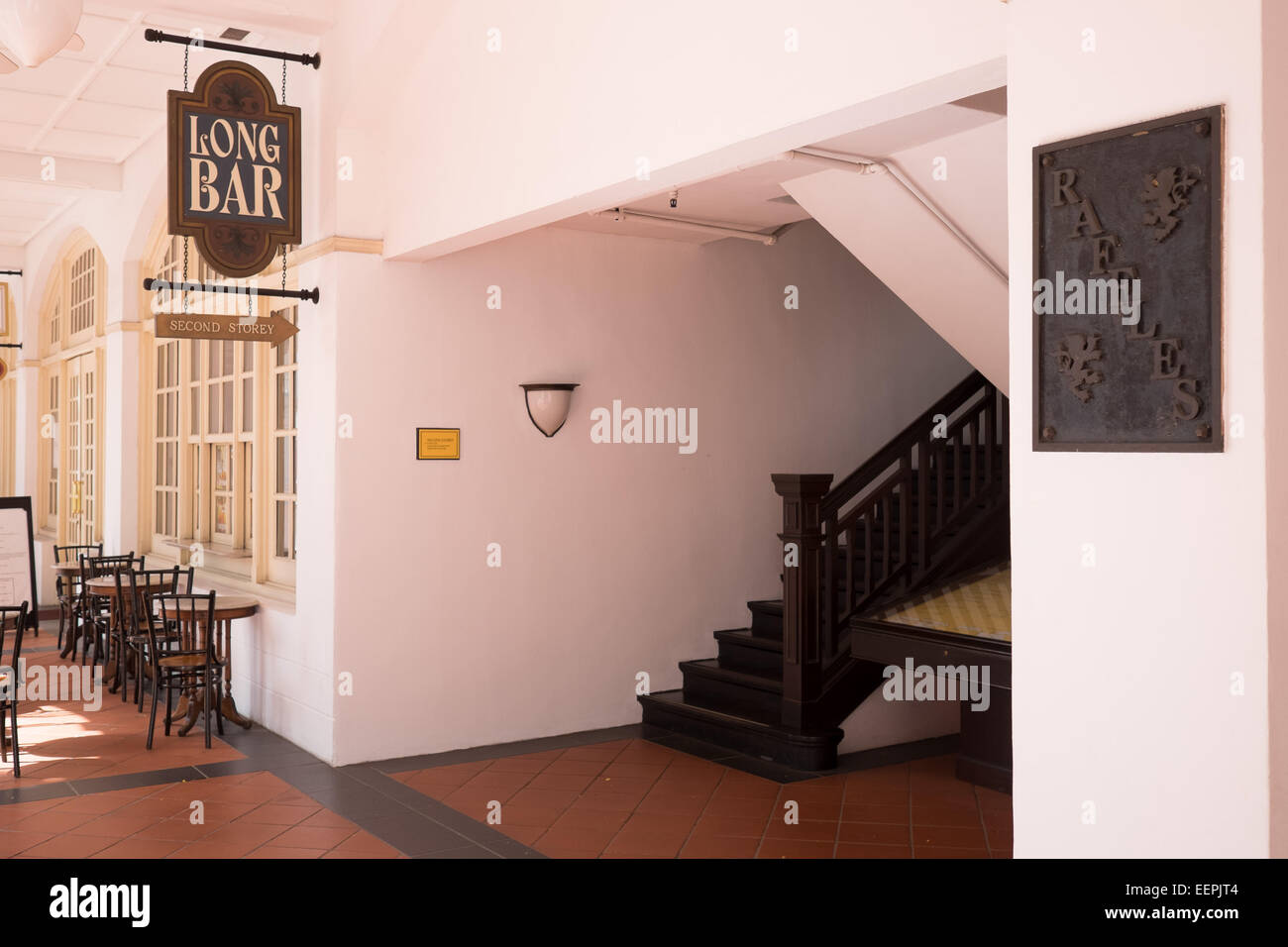 Der Long Bar im Raffles Hotel in Singapur. Haus von der Singapore Sling. Stockfoto