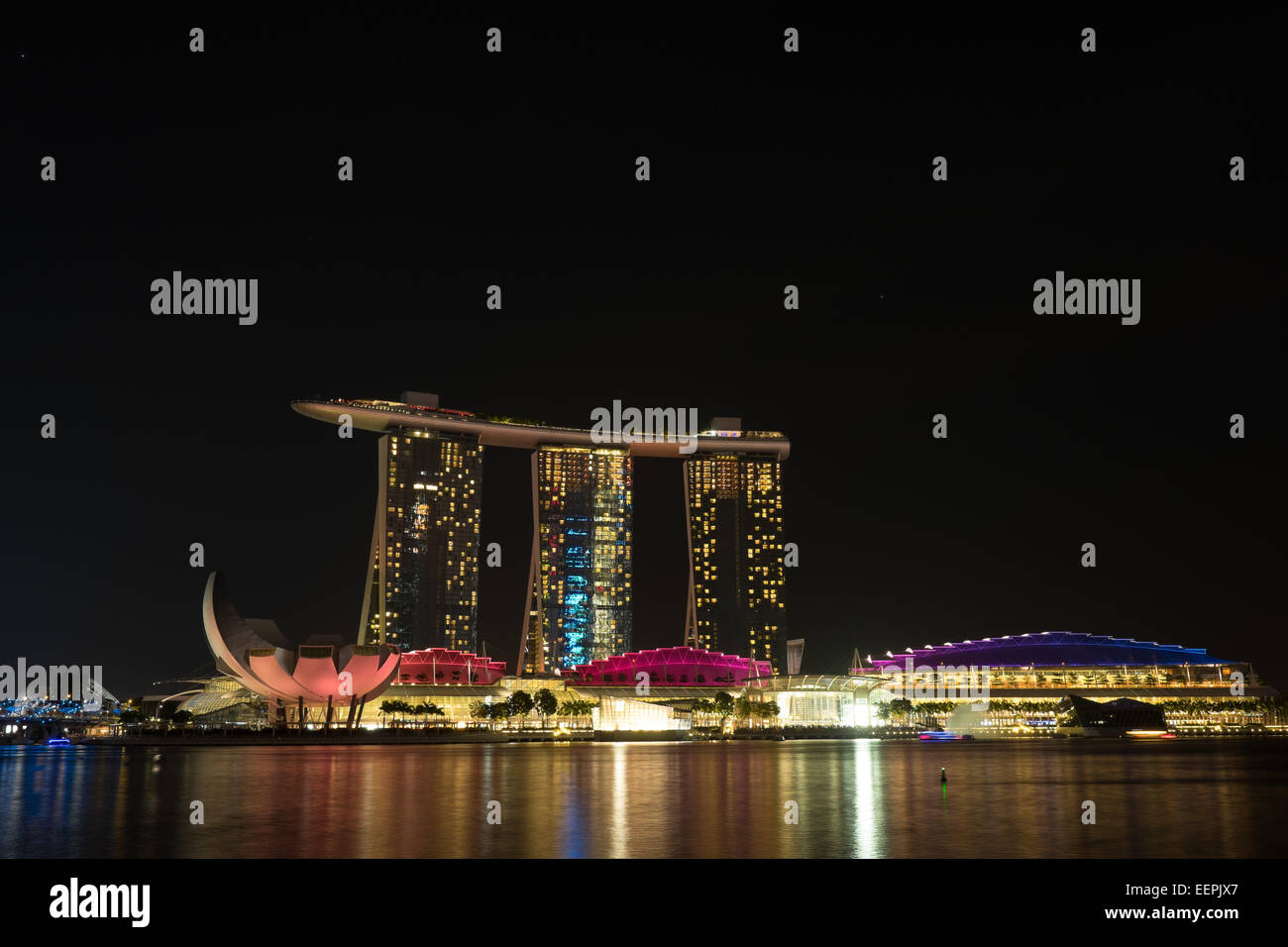 Marina Bay Sands Hotel und Casino, Singapur. Entworfen vom Architekten Moshe Safdie. Stockfoto